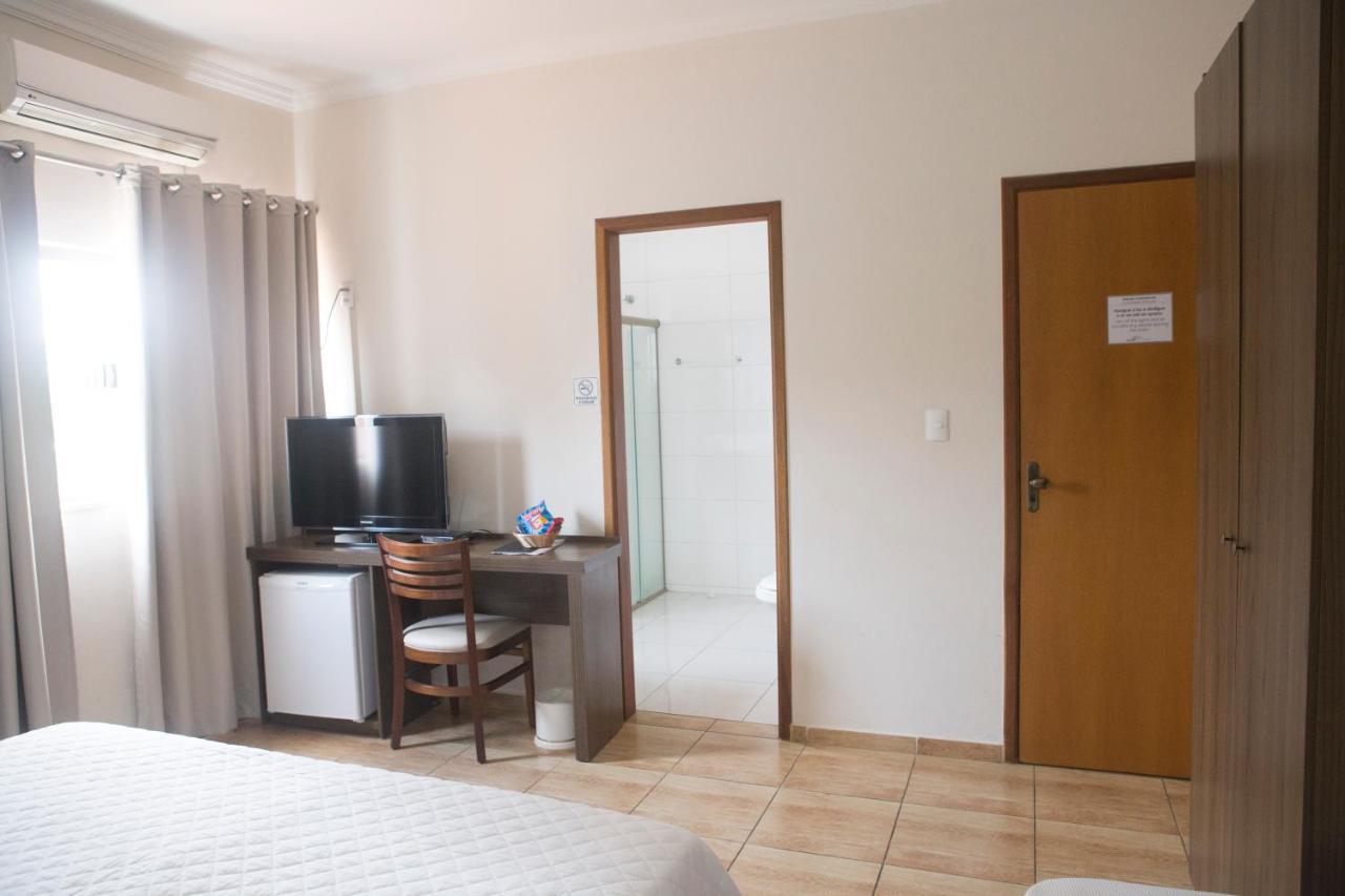 Grand Enio Hotel E Cantina วาร์จินญา ภายนอก รูปภาพ